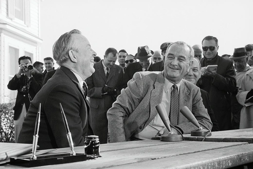 Prime Minister Pearson and President Johnson meet to sign the Auto Pact at Johnson’s Texas ranch.